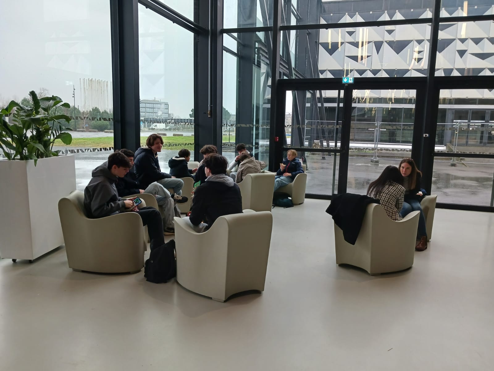 Des élèves de 3ème 5 présents au salon de l'Aquitec